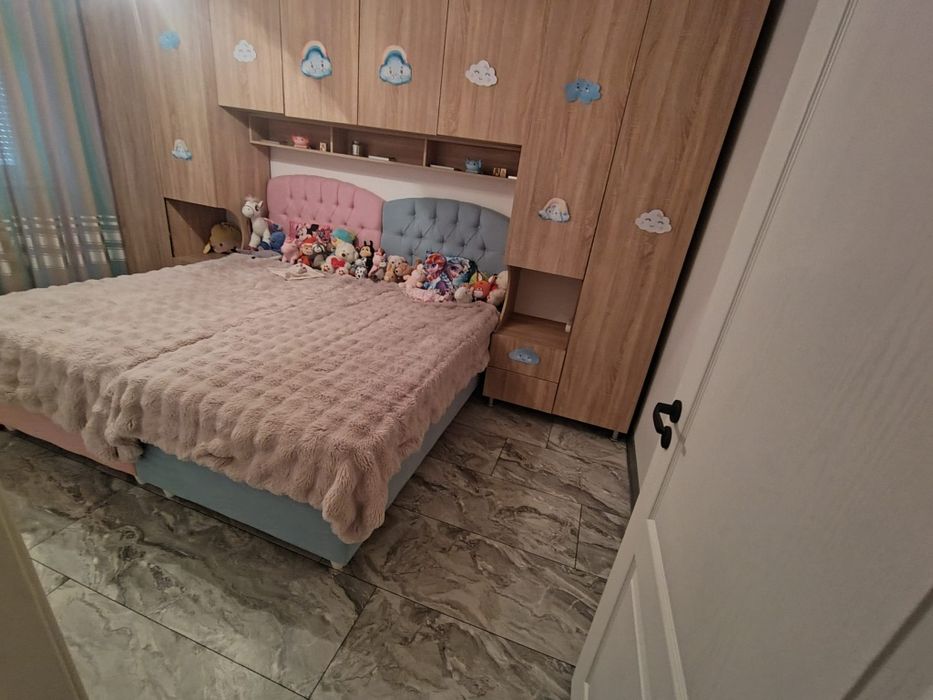 Apartament cu 4 camere etajul 3