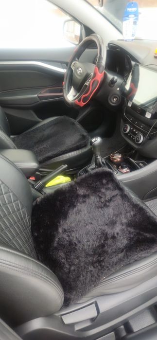 Авто чехлы на весту