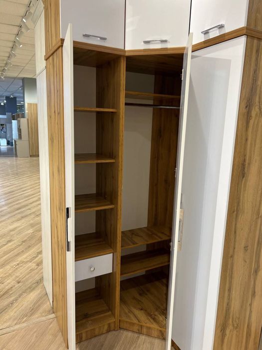 Шкаф угловой от сомфорт мебел