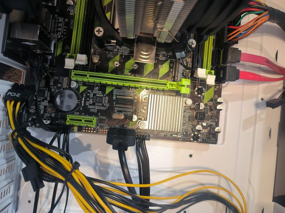 Продам запчасти на компьютер