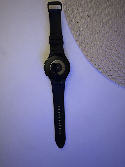 Samsung galaxy watch 4 classic.