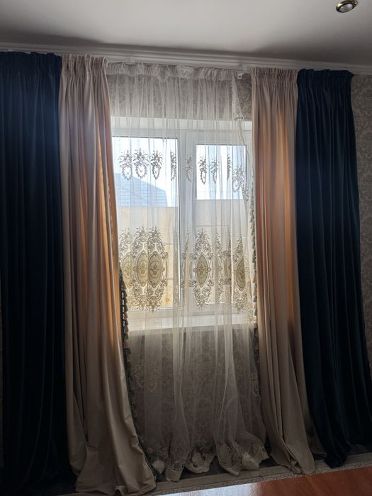 Продам шторы 2 штуки