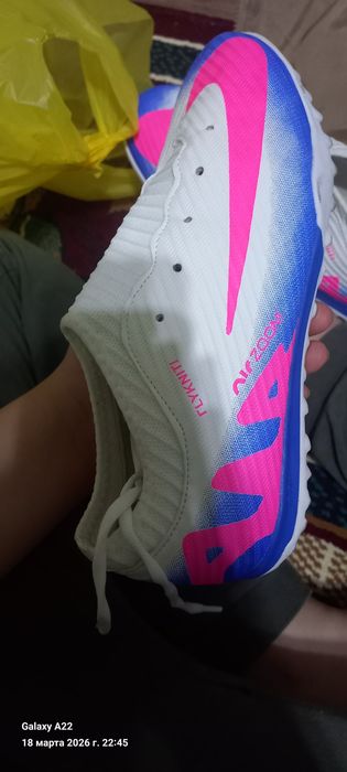 Butsi nayk air zoom sotiladi yeb yangi