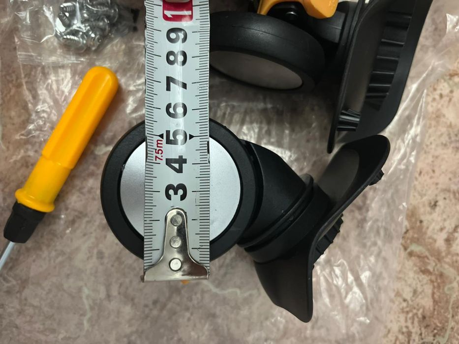 Продам колеса для чемодана