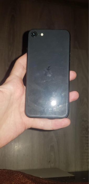 Vand/schimb iphone se 2020 64 gb