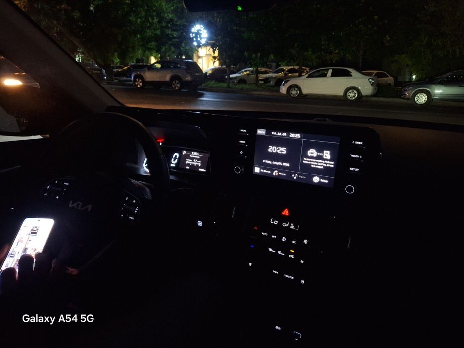 Kia sonet idealniy xolatda