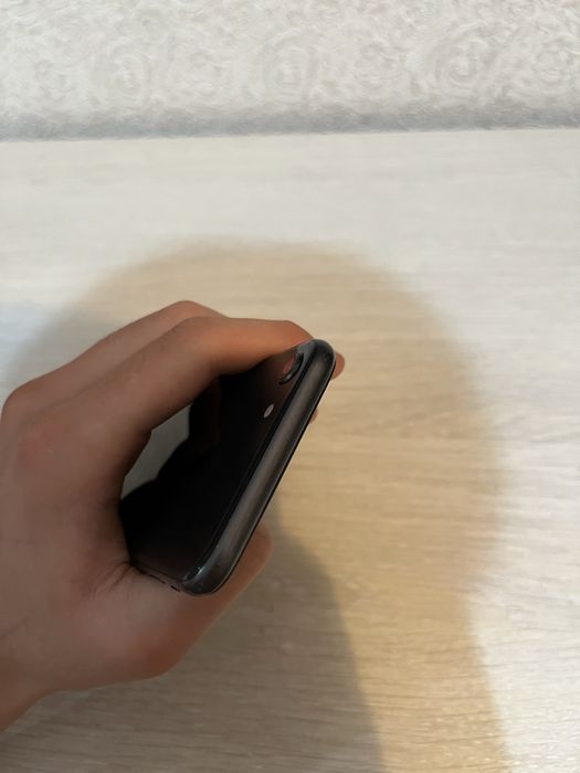 Айфон 8, 64гб…….