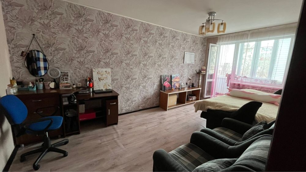 На подселение 1 девушка