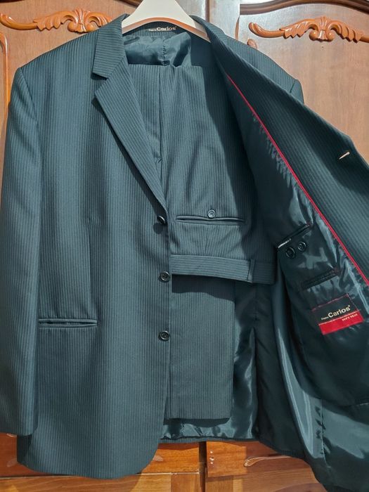 Costume de barbati  doua