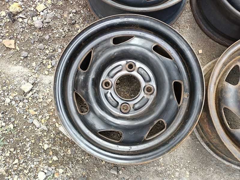 Продам оригинальные металлические диски на Ford.