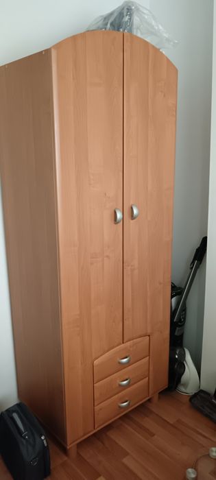 Двукрил гардероб