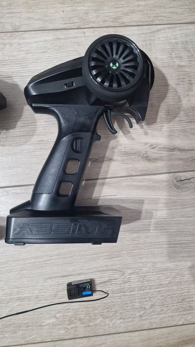 Telecomanda absima pentru automodele