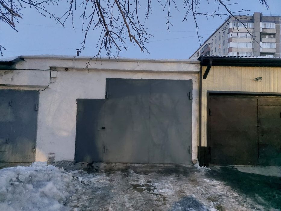 Сдам гараж в центре