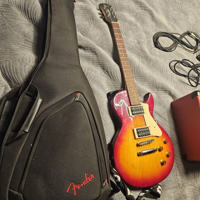 Электро гитара и усилитель Cort