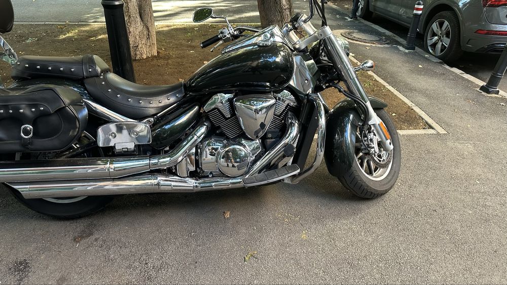 Suzuki Intruder VLR1800 / Boulevard C109RT