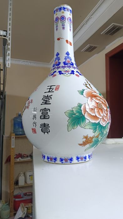Продам вазу в китайском стиле