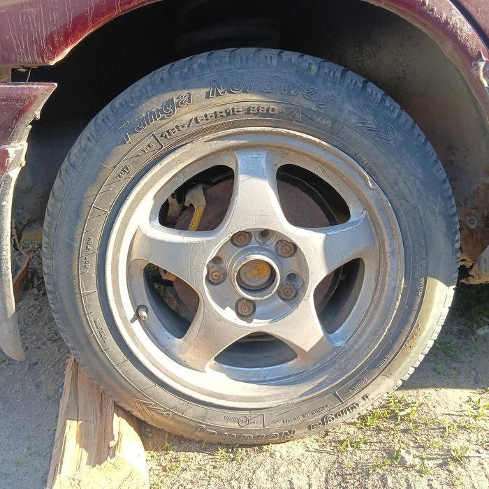 Продам диски с резиной