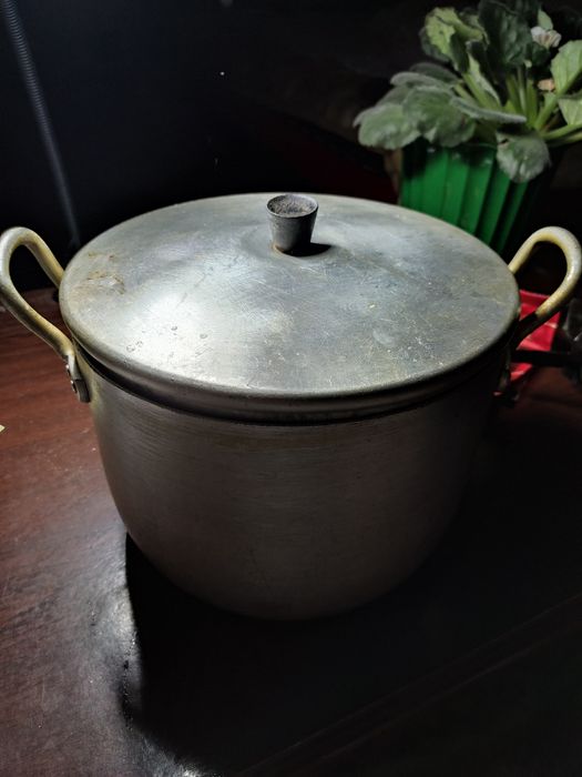 Продам чайник большой