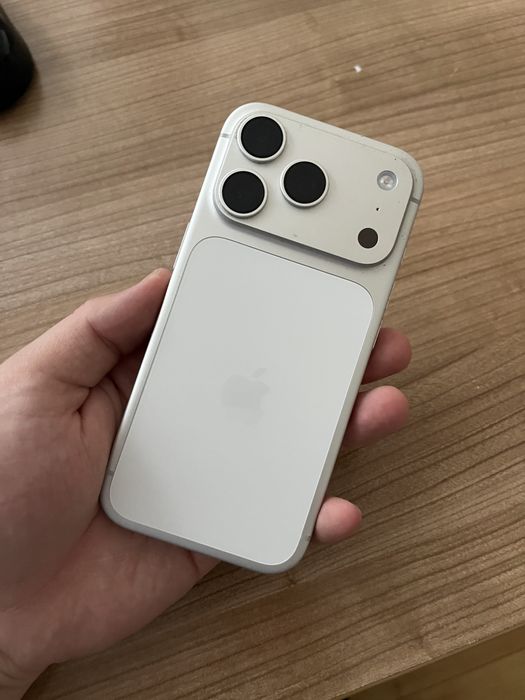Iphone 17 pro 256Gb silver