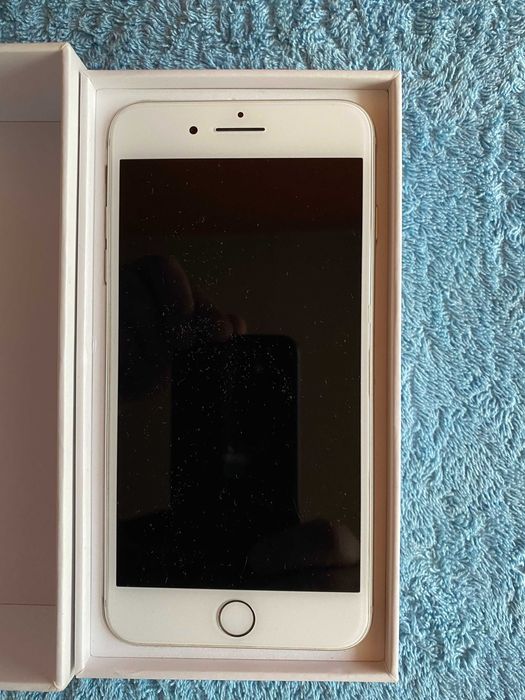 Iphone 8 Plus,Silver,64GB,90% капацитет на батерията