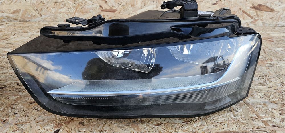 Far/Faruri Golf 7/Passat B7 / Audi A4 B8 Originale Valeo/ HELLA/Audi cu toate Becurile incluse Prețul per Set scris  în cuprinsul anunțului