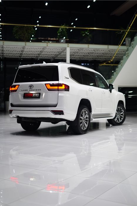 Toyota LC300 в Ташкенте