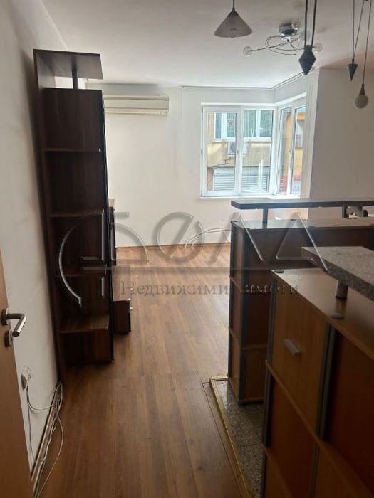 Продава се Тристаен апартамент в София, Люлин 8 - 87 кв.м за 1955 €/кв.м - Снимка #3