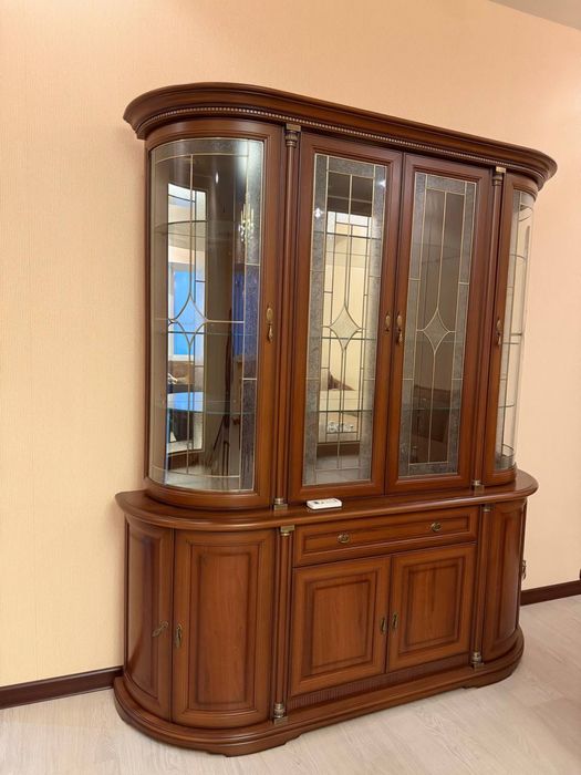 Продам стенку в зал