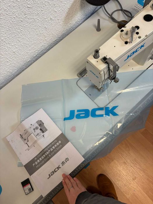 Masina de cusut in zig-zag & liniar Jack JK-20U-53Z