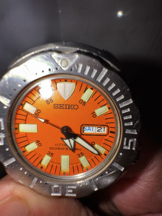 Оронжев Seiko Monsters първа генерация