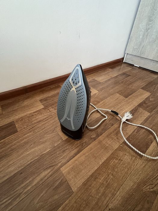 Утюг с паром для дома
