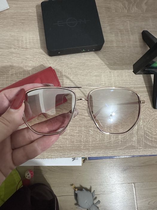 Guess - (слънчеви очила)