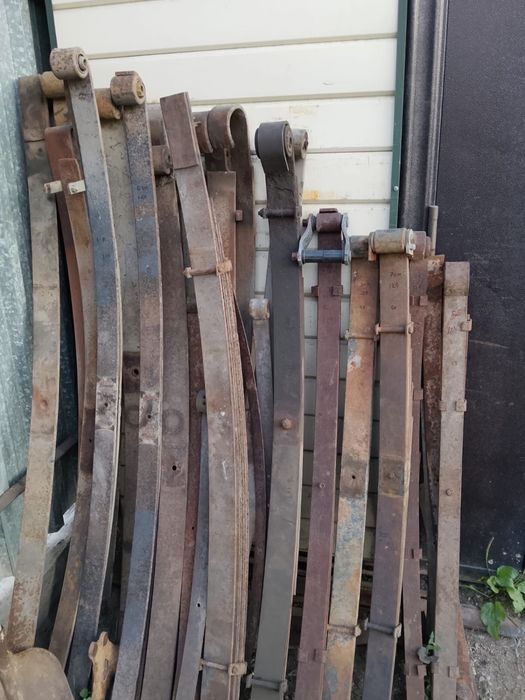 Продам рессоры.         .