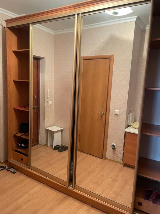 Продам прихожую в Астане
