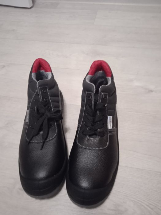 Продам спецодежду