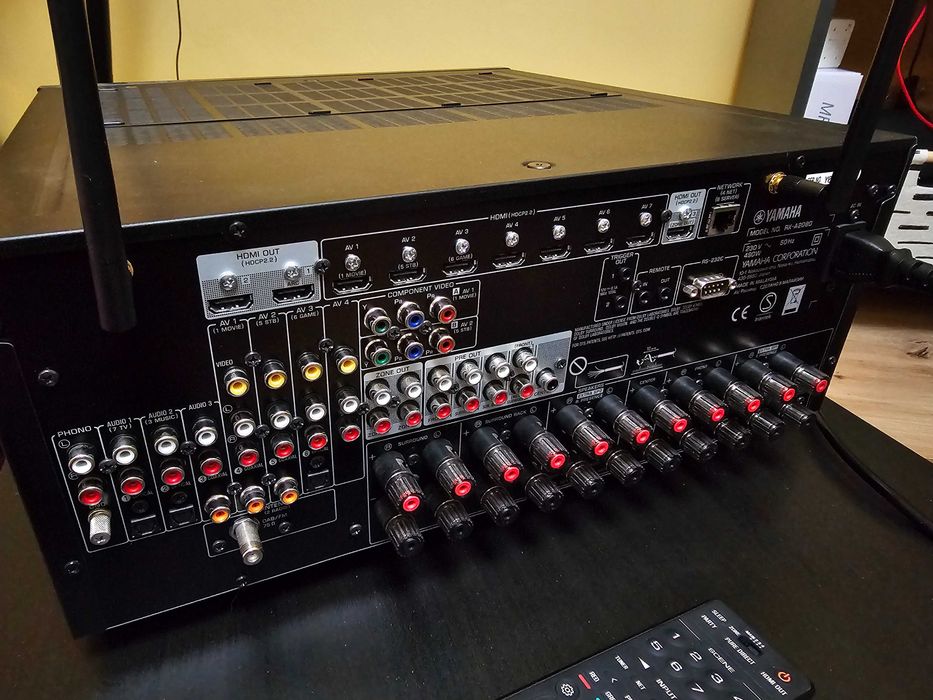 Vand receiver Yamaha RX-A2080