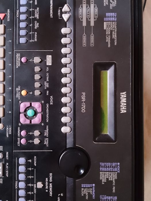 Yamaha psr 1700 sotiladi