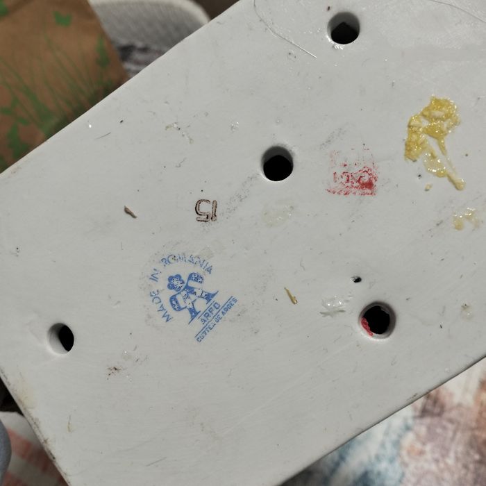 Bibelouri vechi din ceramica