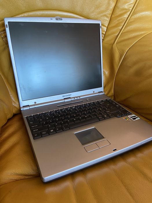 Лаптоп SHARP Антика