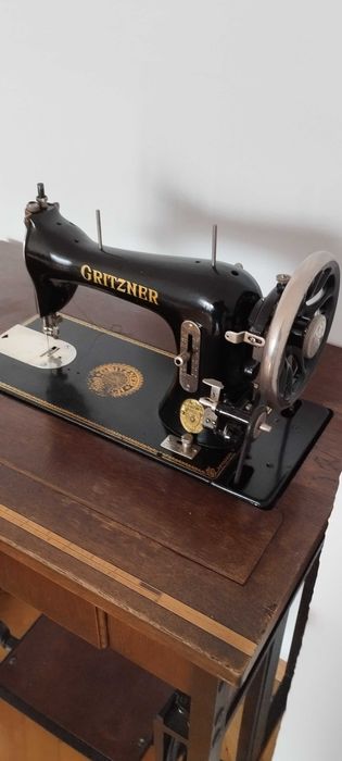 Немска крачна шевна машина Gritzner
