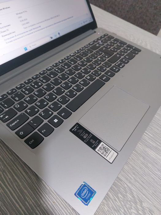 Noutbook Lenovo celeron