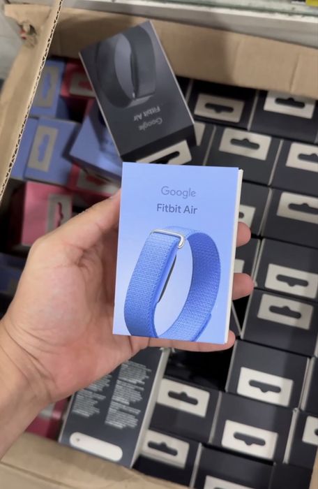 Google fit bit air.Blue. Red. Lavander. Black. Mentol.