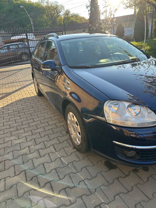 Vând auto WV Golf V , an FAB , 2009 , 1,9 D
