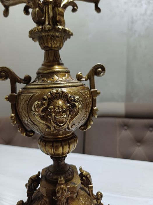 Продаётся Бронзовый Подсвечник