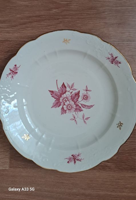 Посуда  фарфоровая. и др.