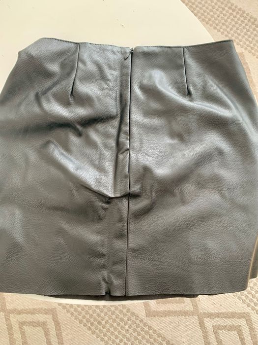 Кожена пола Pull & Bear S