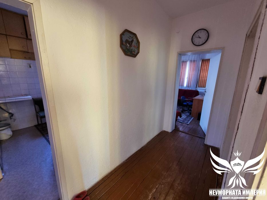 Продавам многостаен РЗП135кв с два гаража в Асеновград,кв.Долни Воден