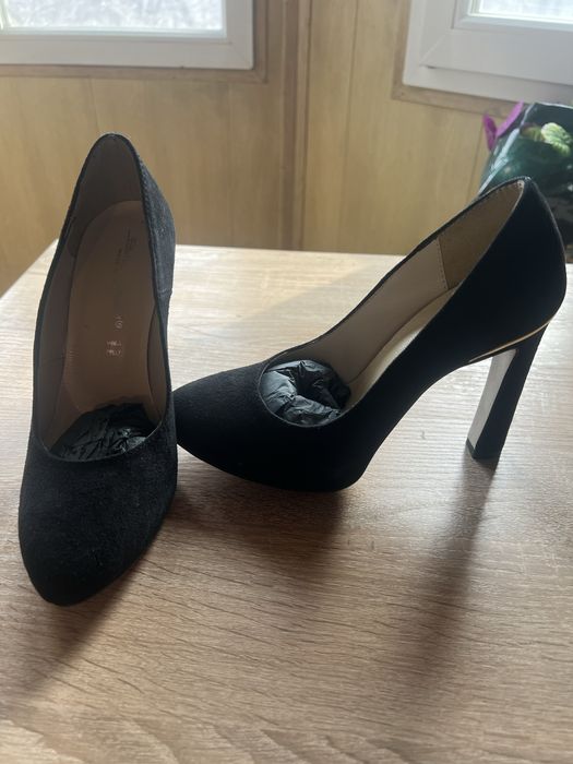 Туфли  черные замшевые