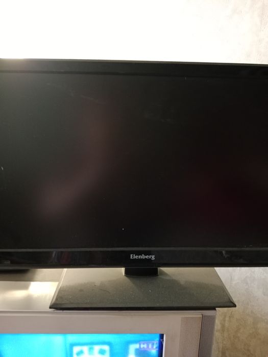 Телевизор - манитор на видеонаблюдения