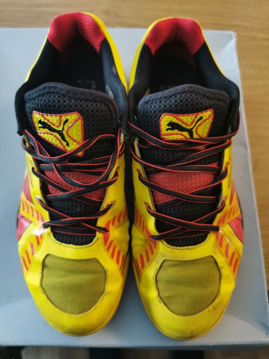 Adidasi Puma galbeni masura 42,5